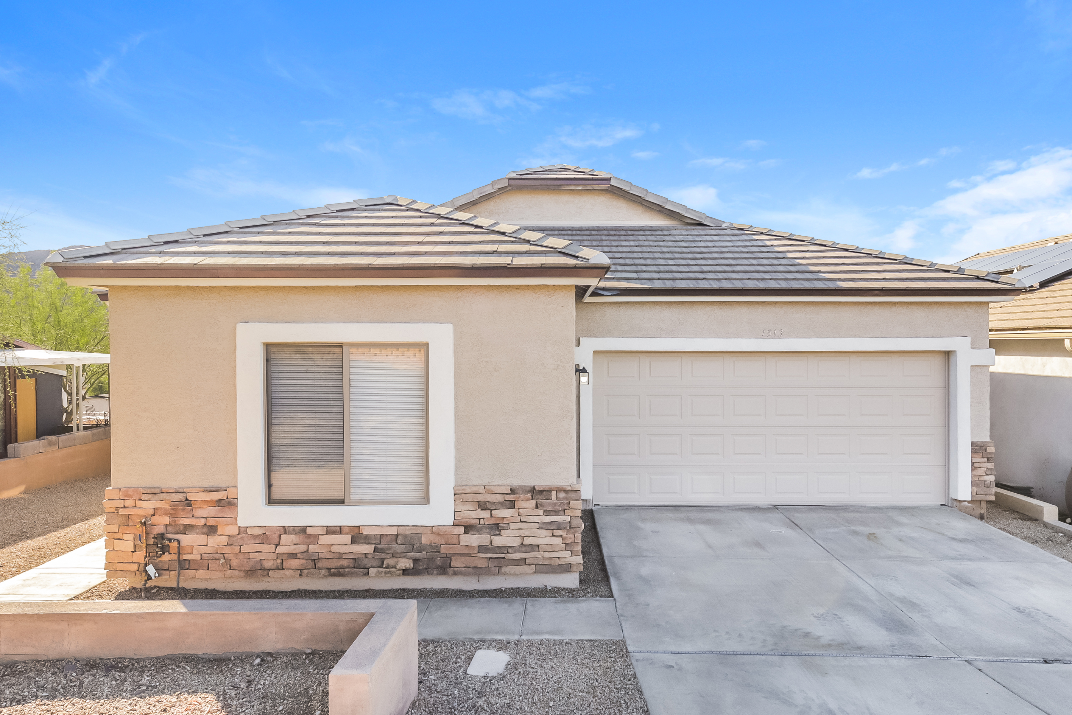 1513 E SUNNYSIDE DR PHOENIX, AZ 85020